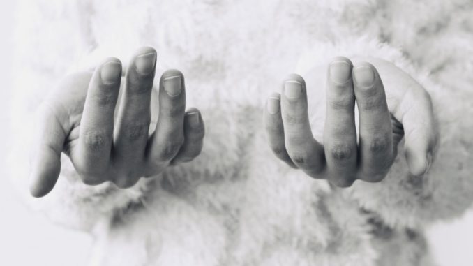 Fingernägel Mein Kind knabbert Fingernägel - was kann ich tun ?