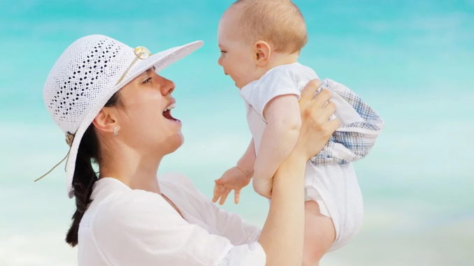 Mama und Kind im Urlaub Mama und Kind im Urlaub