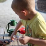 3 geniale Spielzeuge, um deinen Kind Naturwissenschaften näher zu bringen