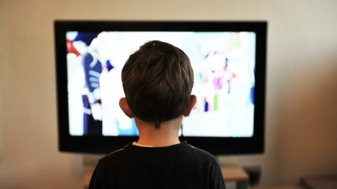 Mit Kindern Fernsehen - was gibt es zu beachten