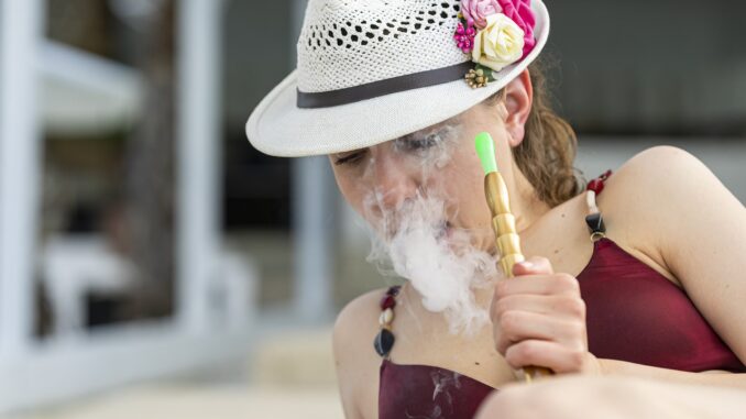 Jugendschutzgesetz: Ab wie viel Jahren darf ich Shisha rauchen?