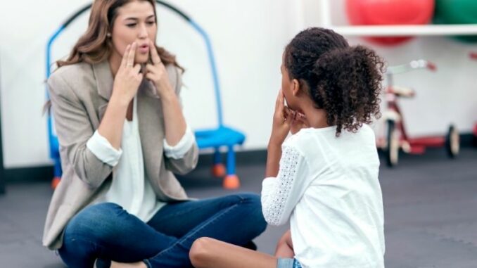 Wann brauchen Kinder logopädische Unterstützung? Wann brauchen Kinder logopädische Unterstützung?