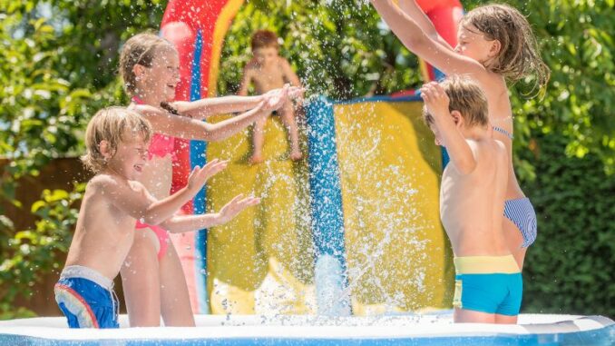 Planschbecken oder Pool - was bringt mehr Abkühlung für große und kleine Kinder in 2023