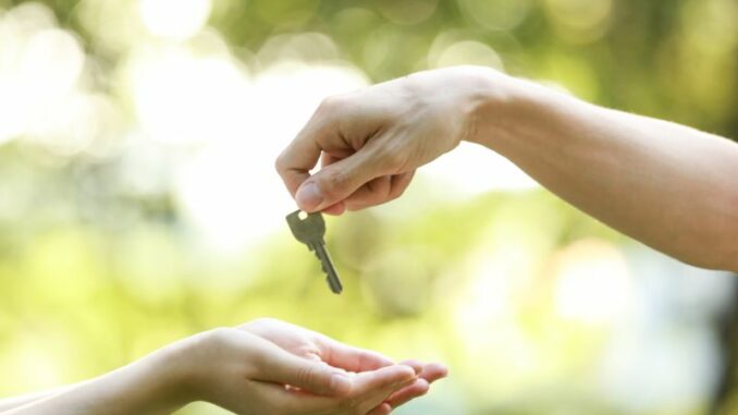 Wie Eltern ihren Kindern den Umgang mit Schlüsseln beibringen können Wie Eltern ihren Kindern den Umgang mit Schlüsseln beibringen können