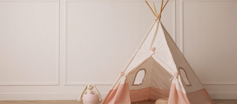 Rückzugsorte für Kinder: Einsatzmöglichkeiten von Kinderzelten im Garten oder im Haus